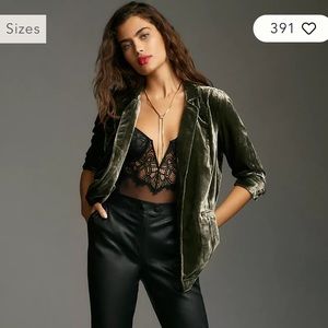 ett: twa By Anthropologie Velvet Blazer in Color Moss